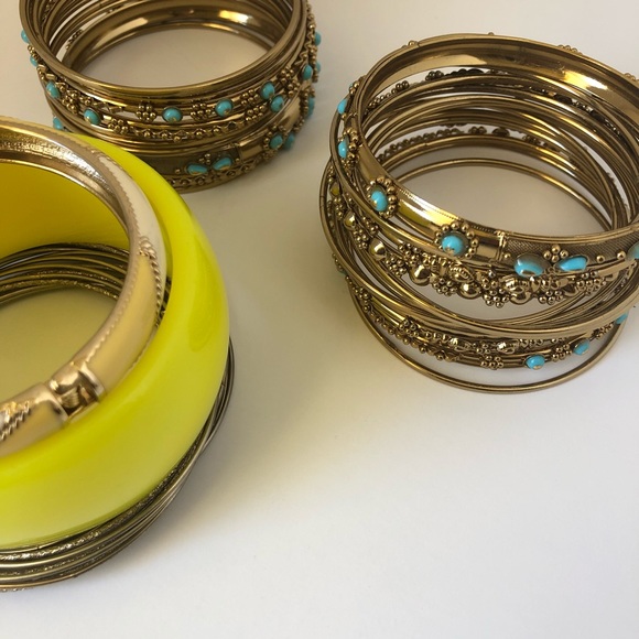 Assorted bangles - Picture 1 of 4